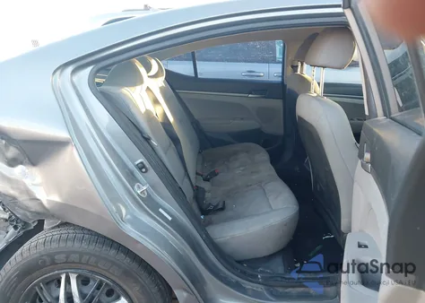 2017 Hyundai Elantra Se z USA, uszkodzony, nr VIN KMHD74LF1HU082101